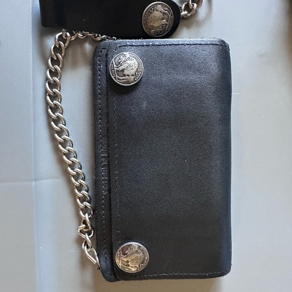 Harley-Davidson Black Beanie and Matching Wallet Set with Red Accent - Picture 4 of 6